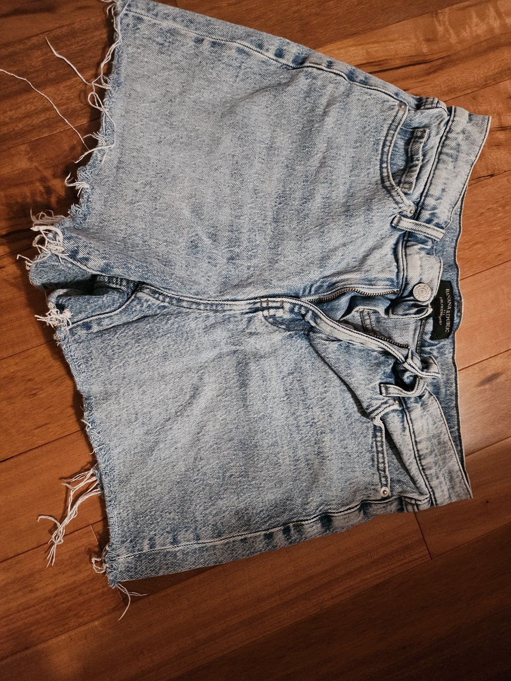Banana Republic Light Blue Denim Cutoff Girlfriend Shorts Size 27/4